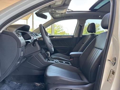 2024 Volkswagen Tiguan 2.0T SE 4MOTION
