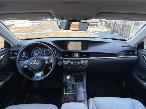 2017 Lexus ES 350 Base