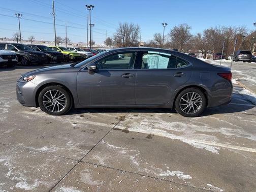 2017 Lexus ES 350 Base