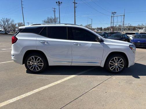 2022 GMC Terrain Denali