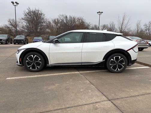 2023 Kia EV6 Wind