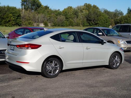 2018 Hyundai ELANTRA Value Edition