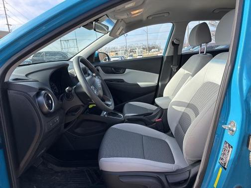 2022 Hyundai KONA SE