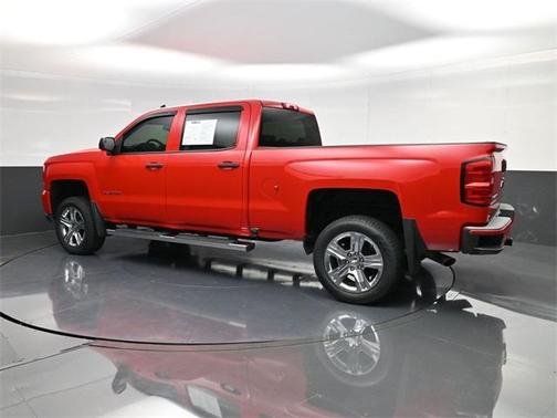 2018 Chevrolet Silverado 1500 Custom