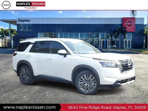 2025 Nissan Pathfinder SL