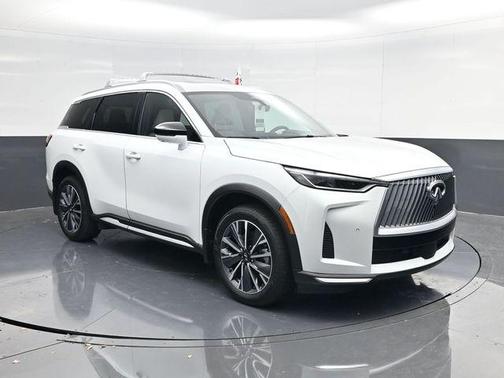 Radiant White 2026 INFINITI QX60 Luxe
