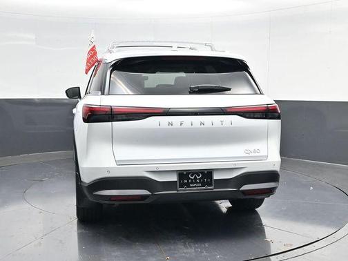 Radiant White 2026 INFINITI QX60 Luxe
