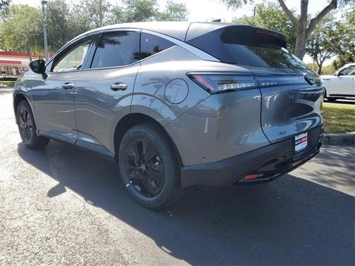 2025 Nissan Murano SV