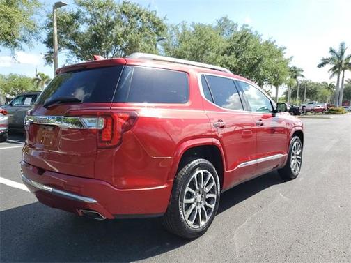 2021 GMC Acadia Denali