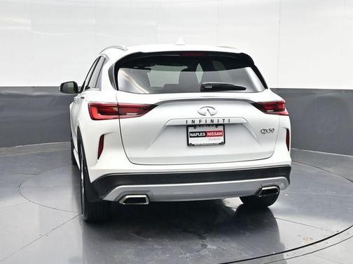 Radiant White 2024 INFINITI QX50 Luxe