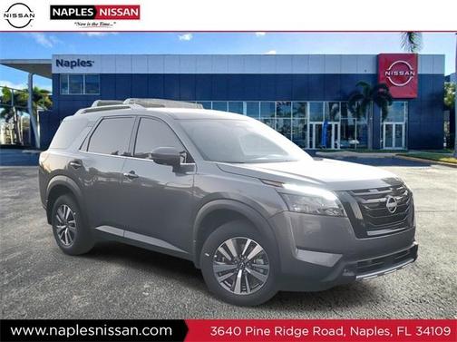 2025 Nissan Pathfinder SL
