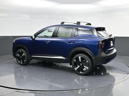 Deep Blue Pearl 2026 Nissan Kicks SR