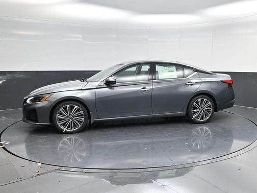 2025 Nissan Altima SL