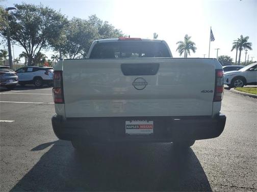 2025 Nissan Frontier S