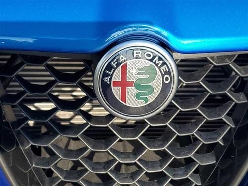 2023 Alfa Romeo Stelvio Veloce