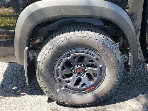 2025 Nissan Frontier PRO-X