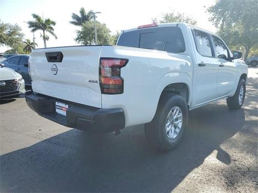 2025 Nissan Frontier S
