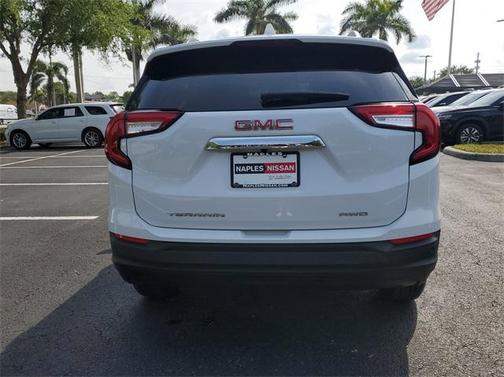 2023 GMC Terrain SLE