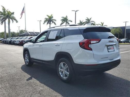 2023 GMC Terrain SLE