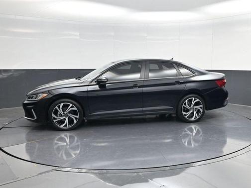 Deep Black Pearl Effect 2025 Volkswagen Jetta 1.5T SEL