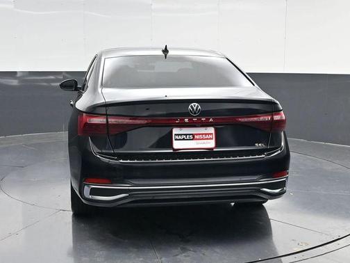Deep Black Pearl Effect 2025 Volkswagen Jetta 1.5T SEL