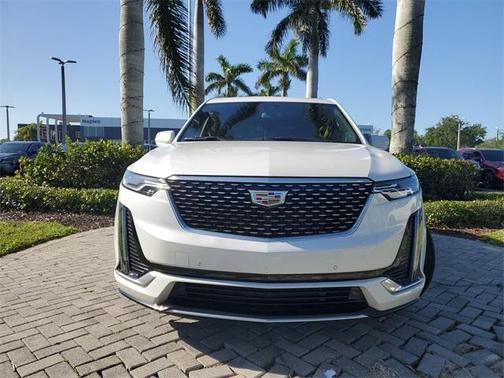 2023 Cadillac XT6 Premium Luxury AWD