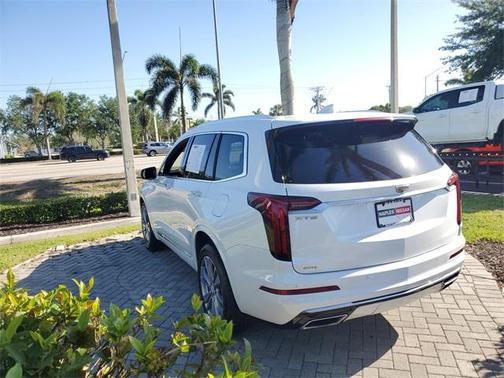 2023 Cadillac XT6 Premium Luxury AWD