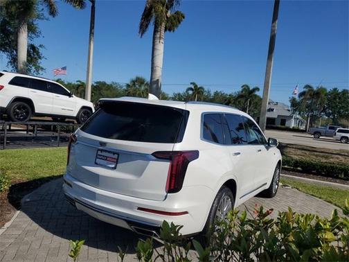 2023 Cadillac XT6 Premium Luxury AWD