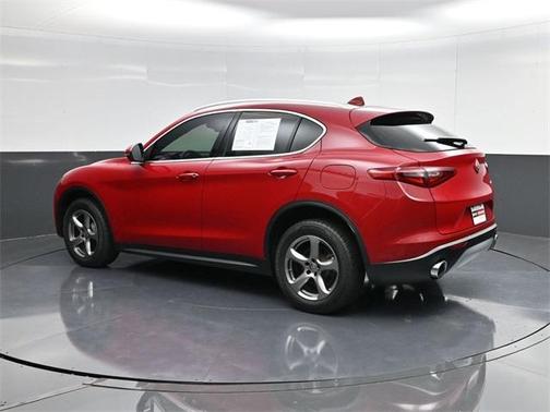 2021 Alfa Romeo Stelvio Base