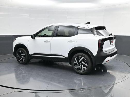 Fresh Powder 2026 Nissan Kicks SV