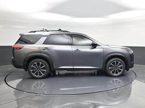 Gun Metallic 2026 Nissan Pathfinder Platinum