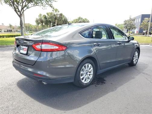 2016 Ford Fusion S