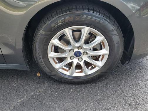 2016 Ford Fusion S