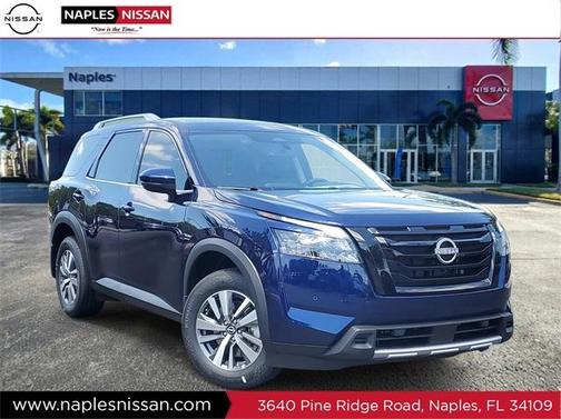 2025 Nissan Pathfinder SL