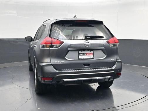 Gun Metallic 2020 Nissan Rogue SV