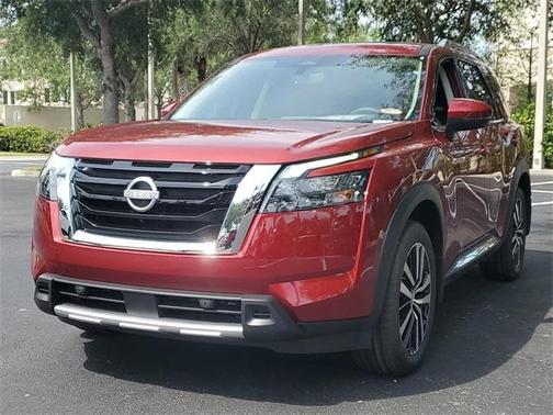 2025 Nissan Pathfinder Platinum