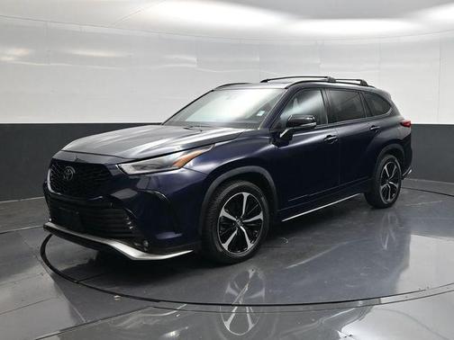 Blue 2022 Toyota Highlander XSE