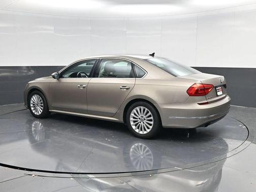 2016 Volkswagen Passat 1.8T SE