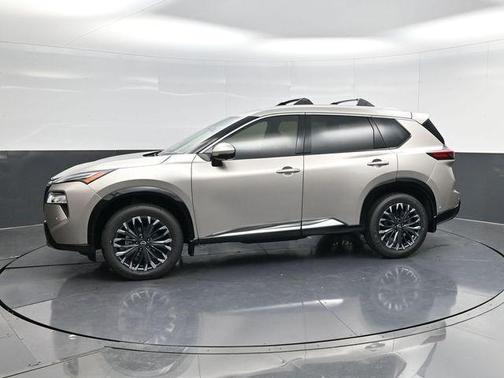 Champagne Silve 2026 Nissan Rogue Platinum