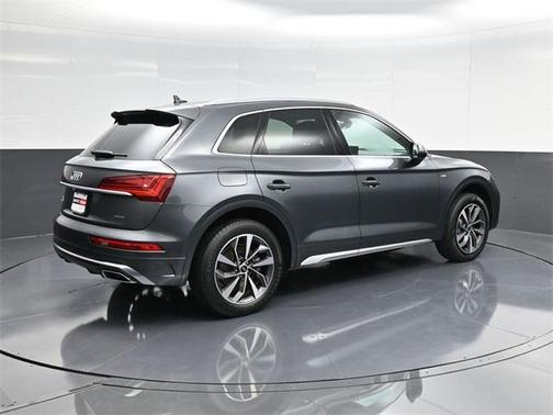 2022 Audi Q5 45 S line quattro Premium