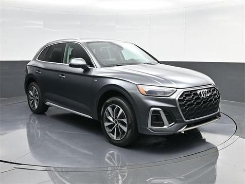 2022 Audi Q5 45 S line quattro Premium