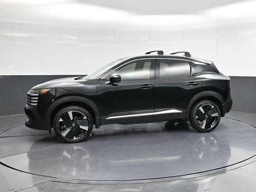 Super Black 2026 Nissan Kicks SR