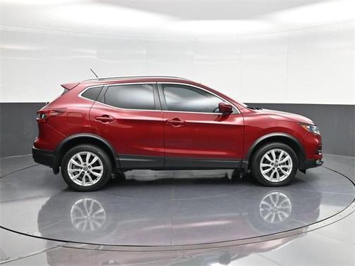 2022 Nissan Rogue Sport SV