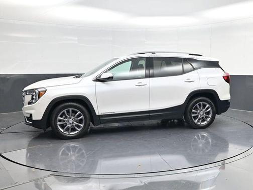 White Frost Tri-Coat 2023 GMC Terrain SLT