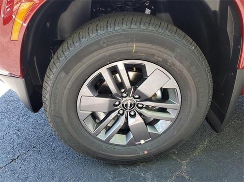2025 Nissan Frontier SV