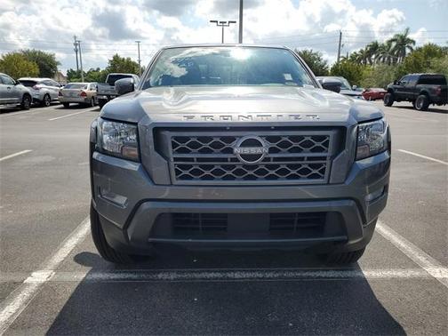 2024 Nissan Frontier SV