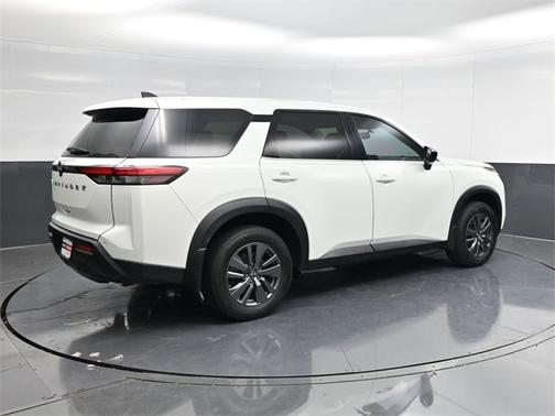 2024 Nissan Pathfinder S