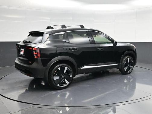 Super Black 2026 Nissan Kicks SR