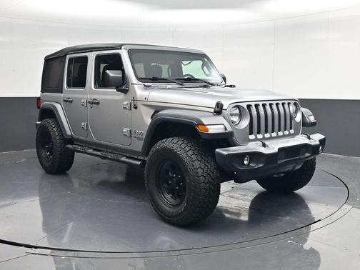 Silver 2019 Jeep Wrangler Unlimited Sport
