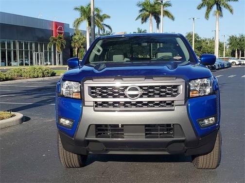 2025 Nissan Frontier SV